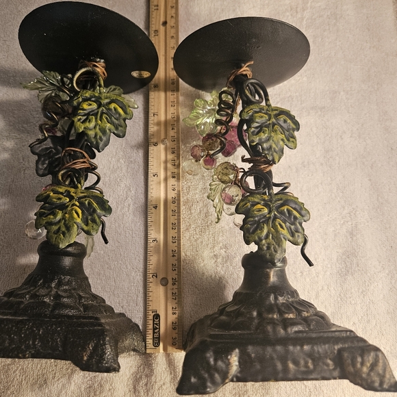 2 Vintage Cast Iron/metal Pillar Candle Holder. Ornamental grapevine. - Picture 15 of 16